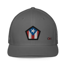 Load image into Gallery viewer, Escudo de PR FlexFit Trucker Hat