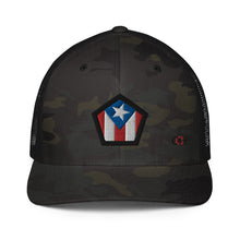 Load image into Gallery viewer, Escudo de PR FlexFit Trucker Hat