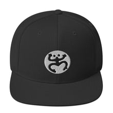 Load image into Gallery viewer, Black &amp; White Coqui al Relieve Snapback